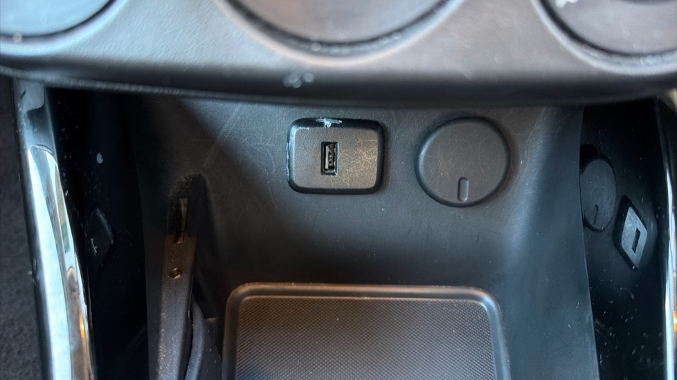 Vauxhall Corsa 1.4 ecoFLEX SE 5dr Petrol Hatchback - Image 30