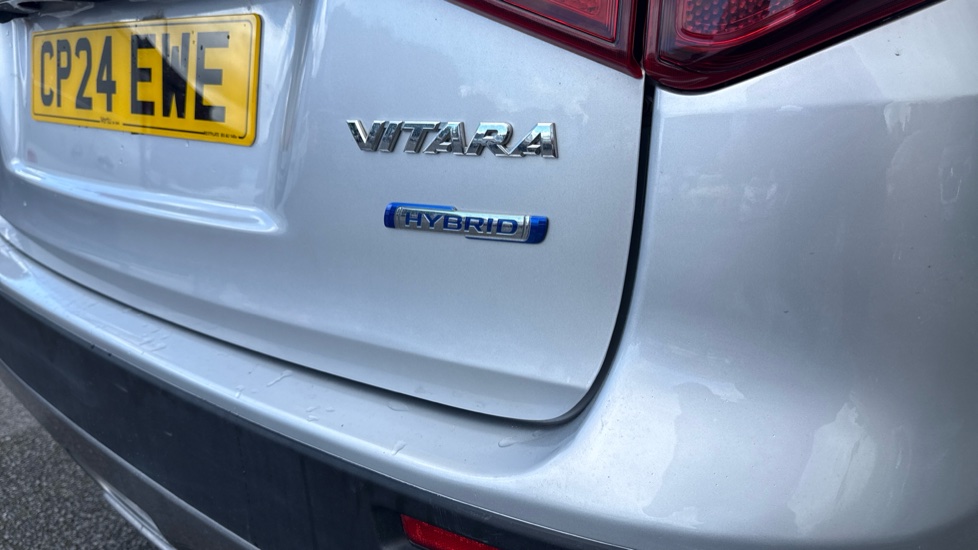 Suzuki Vitara 1.4 Boosterjet 48V Hybrid SZ-T 5dr Petrol Estate - Image 35