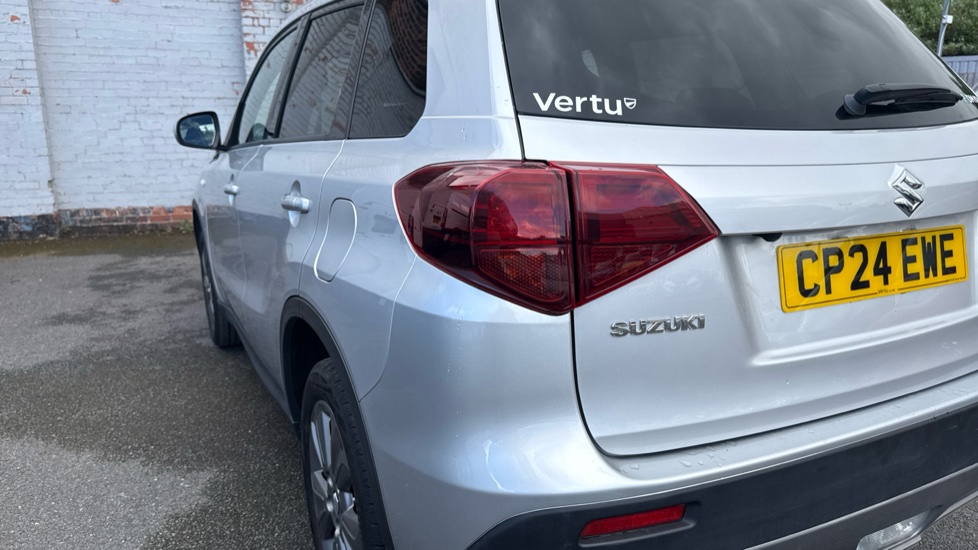 Suzuki Vitara 1.4 Boosterjet 48V Hybrid SZ-T 5dr Petrol Estate - Image 36