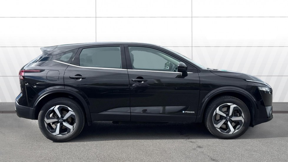 Nissan Qashqai 1.5 E-Power Acenta Premium 5dr Auto Hybrid Hatchback - Image 5