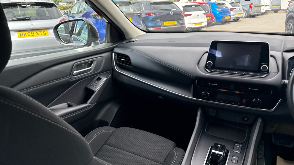 Nissan Qashqai 1.5 E-Power Acenta Premium 5dr Auto Hybrid Hatchback - Image 14