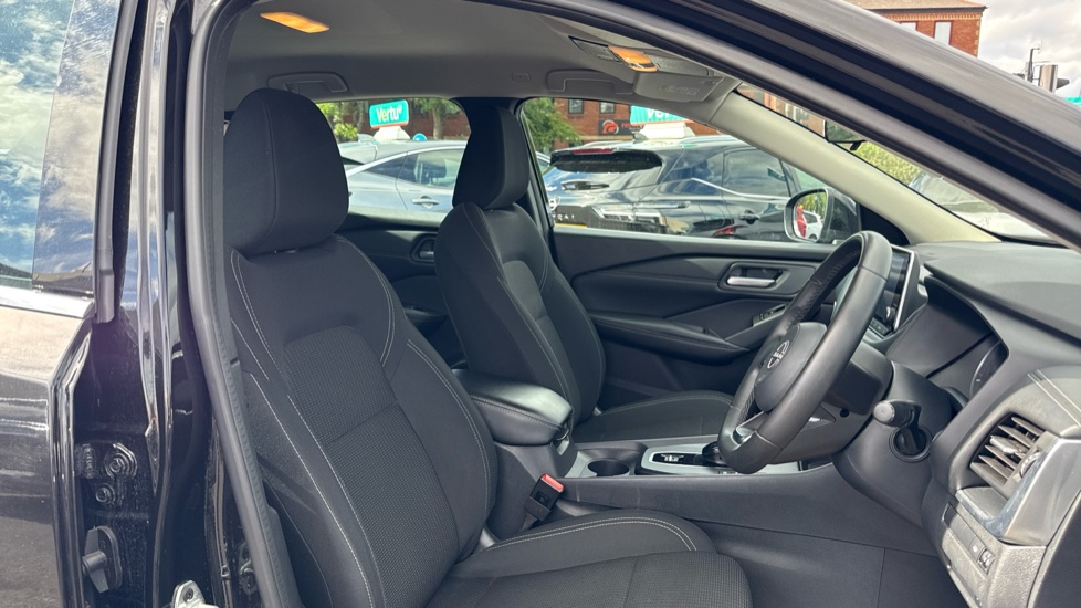 Nissan Qashqai 1.5 E-Power Acenta Premium 5dr Auto Hybrid Hatchback - Image 32