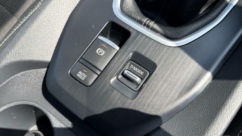 Nissan Qashqai 1.3 DiG-T MH Acenta Premium 5dr Petrol Hatchback - Image 40