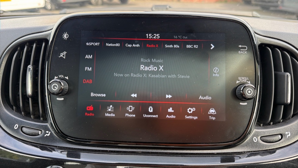 Fiat 500 1.0 Mild Hybrid Dolcevita [Part Leather] 3dr Petrol Hatchback - Image 12