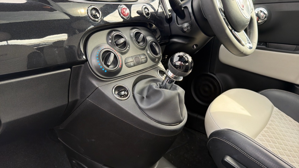 Fiat 500 1.0 Mild Hybrid Dolcevita [Part Leather] 3dr Petrol Hatchback - Image 13
