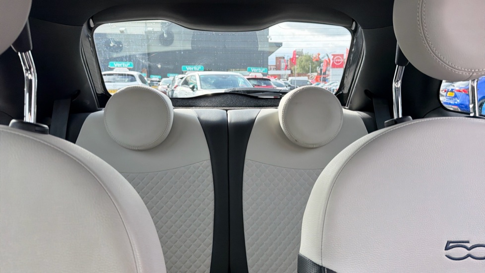 Fiat 500 1.0 Mild Hybrid Dolcevita [Part Leather] 3dr Petrol Hatchback - Image 15