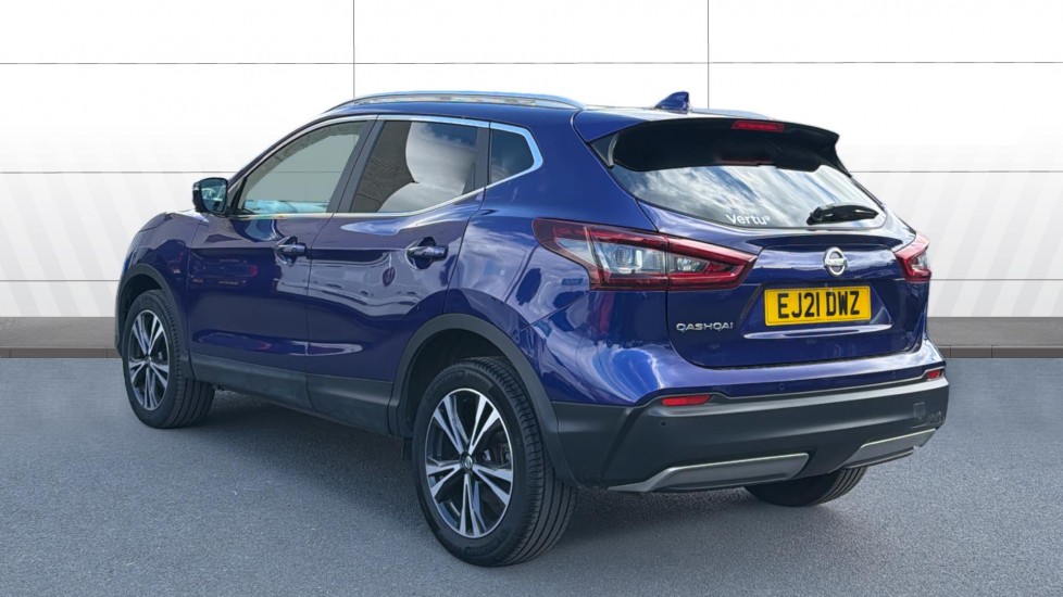 Nissan Qashqai 1.3 DiG-T 160 [157] N-Connecta 5dr DCT Glass Roof Petrol Hatchback - Image 2