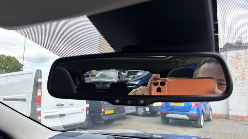 Nissan Qashqai 1.3 DiG-T 160 [157] N-Connecta 5dr DCT Glass Roof Petrol Hatchback - Image 24