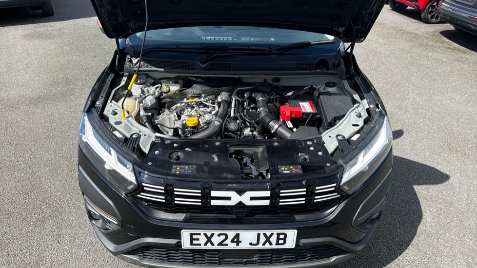 Dacia Jogger 1.0 TCe Extreme 5dr Petrol Estate - Image 8