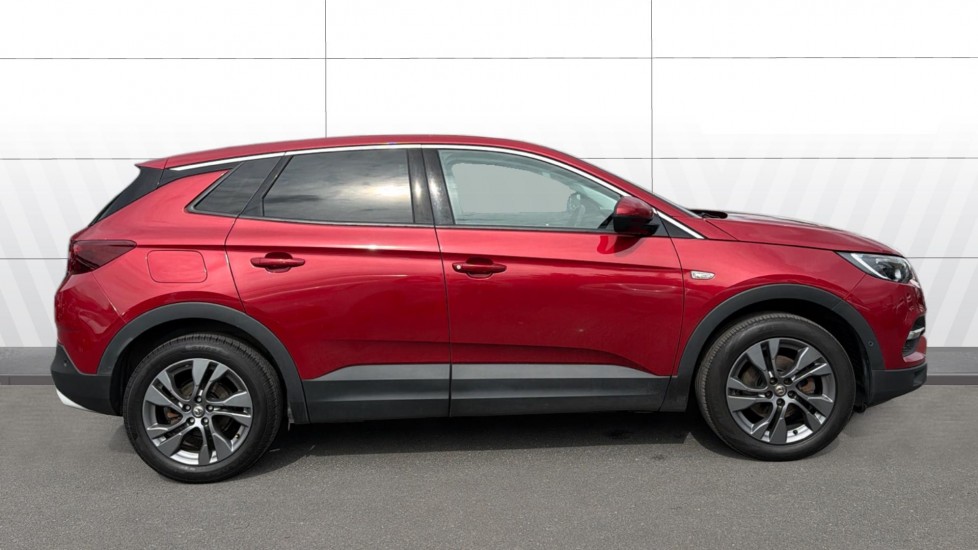 Vauxhall Grandland X 1.2 Turbo SE Premium 5dr Petrol Hatchback - Image 5