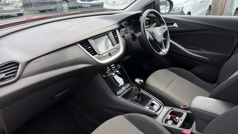 Vauxhall Grandland X 1.2 Turbo SE Premium 5dr Petrol Hatchback - Image 9