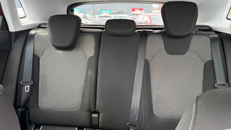 Vauxhall Grandland X 1.2 Turbo SE Premium 5dr Petrol Hatchback - Image 15