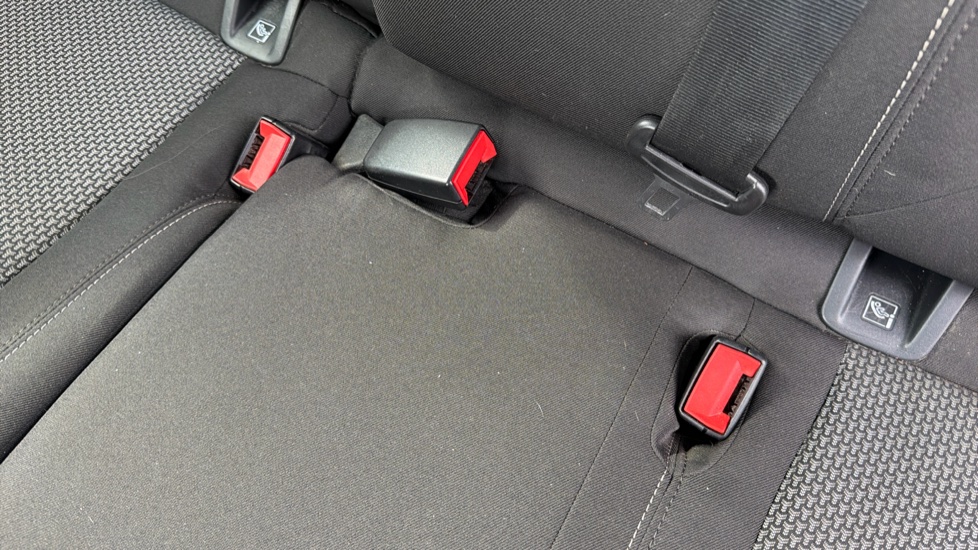 Vauxhall Grandland X 1.2 Turbo SE Premium 5dr Petrol Hatchback - Image 17