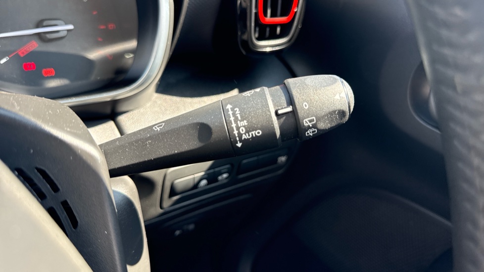Citroen C3 Aircross 1.2 PureTech 110 Flair 5dr [6 speed] Petrol Hatchback - Image 31