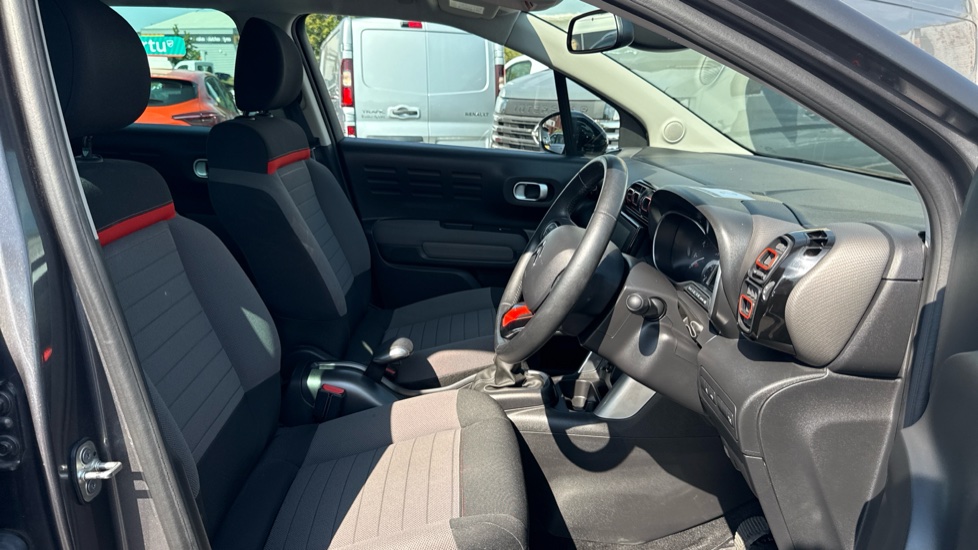 Citroen C3 Aircross 1.2 PureTech 110 Flair 5dr [6 speed] Petrol Hatchback - Image 35