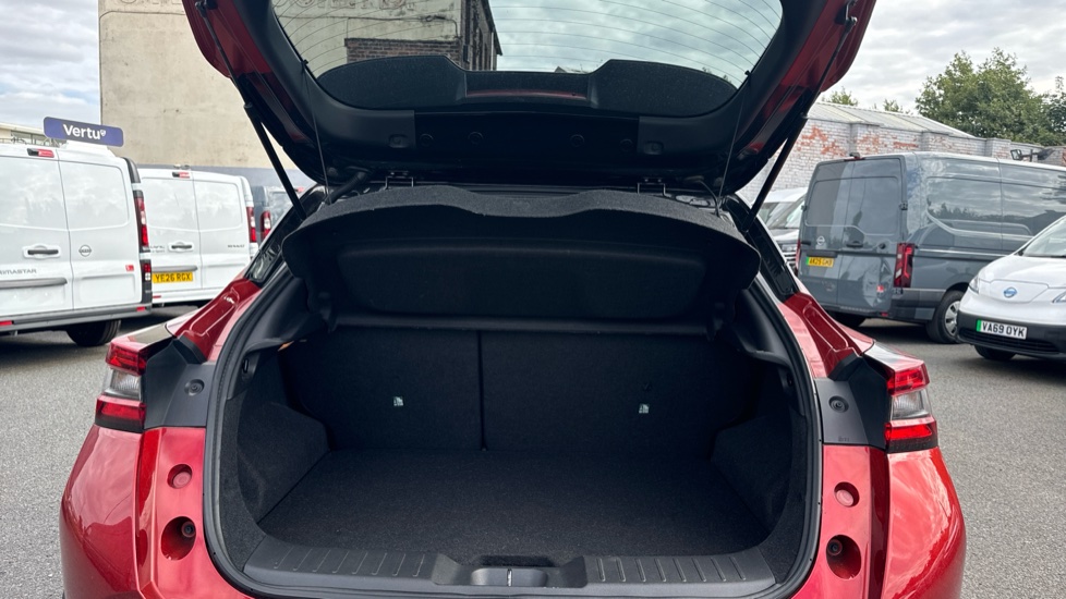 Nissan Juke 1.0 DiG-T Tekna+ 5dr DCT Petrol Hatchback - Image 4