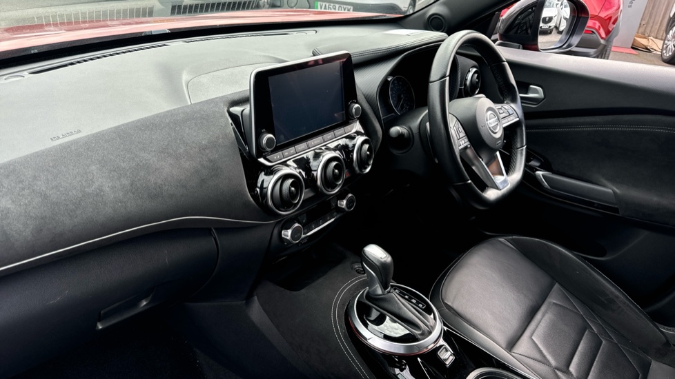 Nissan Juke 1.0 DiG-T Tekna+ 5dr DCT Petrol Hatchback - Image 9