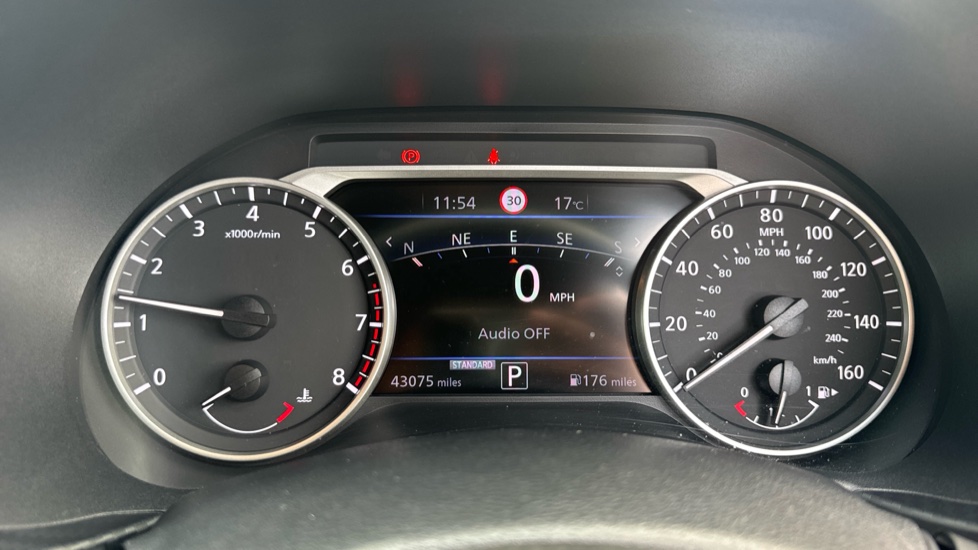 Nissan Juke 1.0 DiG-T Tekna+ 5dr DCT Petrol Hatchback - Image 18