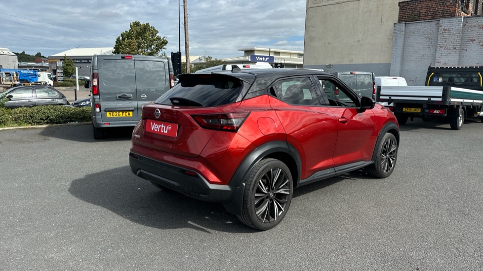Nissan Juke 1.0 DiG-T Tekna+ 5dr DCT Petrol Hatchback - Image 32
