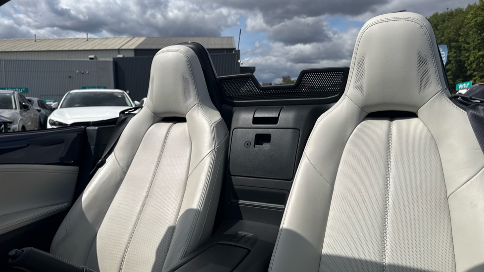 Mazda MX-5 1.5 [132] Kizuna 2dr Petrol Convertible - Image 15