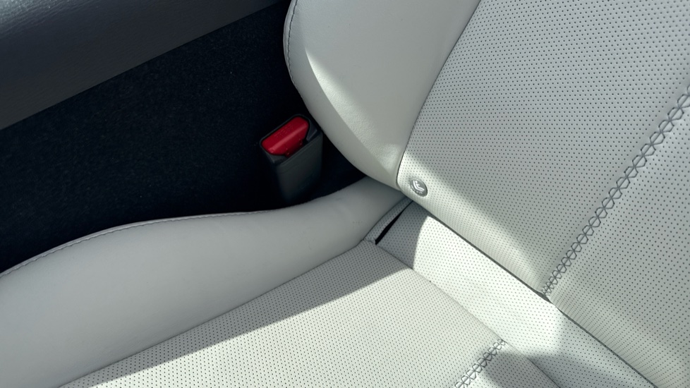 Mazda MX-5 1.5 [132] Kizuna 2dr Petrol Convertible - Image 17
