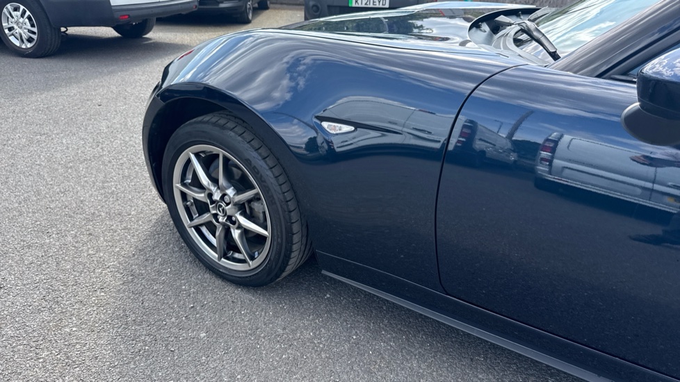 Mazda MX-5 1.5 [132] Kizuna 2dr Petrol Convertible - Image 43