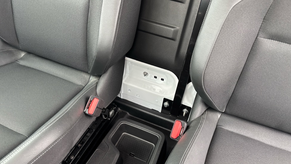 Renault Kangoo L2 E-Tech LL21 90kW 44kWh Advance [Safety] Van Auto - Image 17