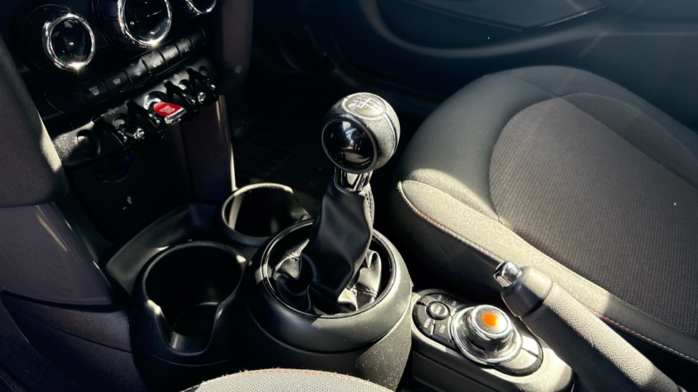 MINI Hatchback 1.5 Cooper II 5dr Petrol Hatchback - Image 13