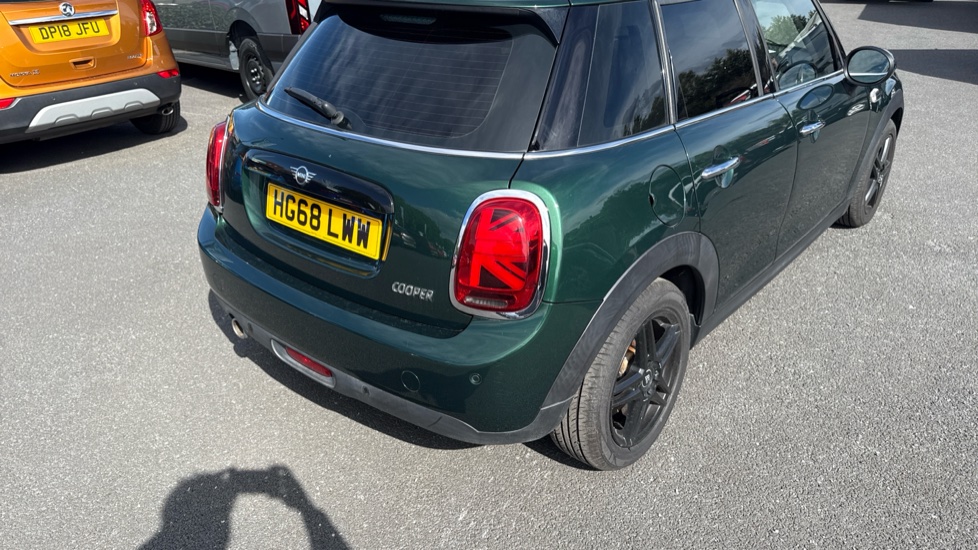 MINI Hatchback 1.5 Cooper II 5dr Petrol Hatchback - Image 42