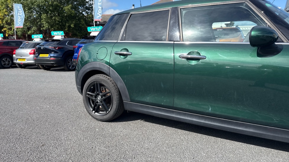 MINI Hatchback 1.5 Cooper II 5dr Petrol Hatchback - Image 44