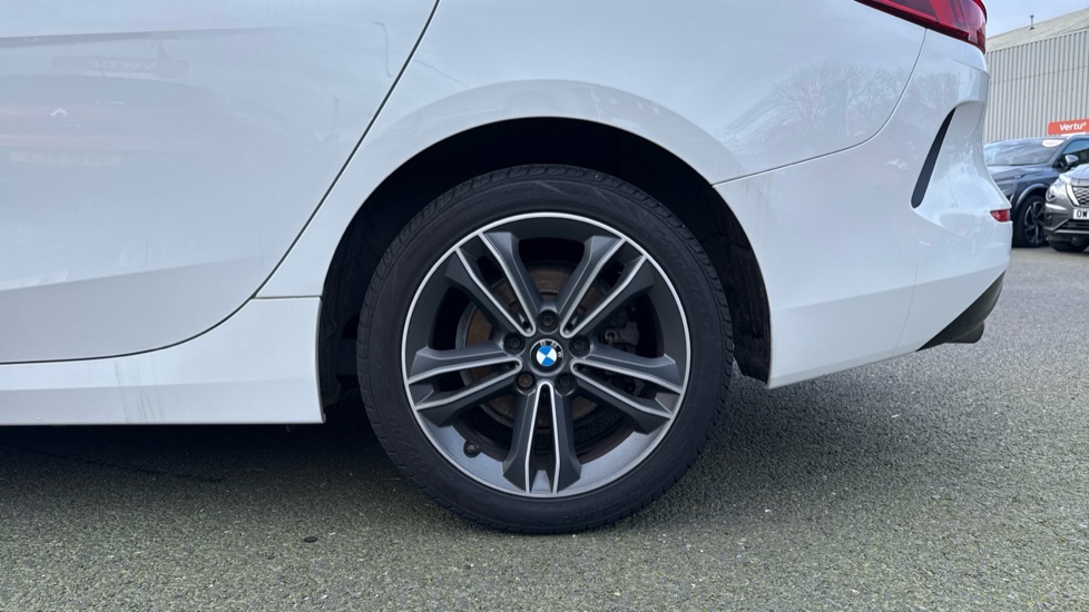 BMW 2 Series 218i [136] Sport 4dr [Live Cockpit Professional] Petrol Saloon - Image 7