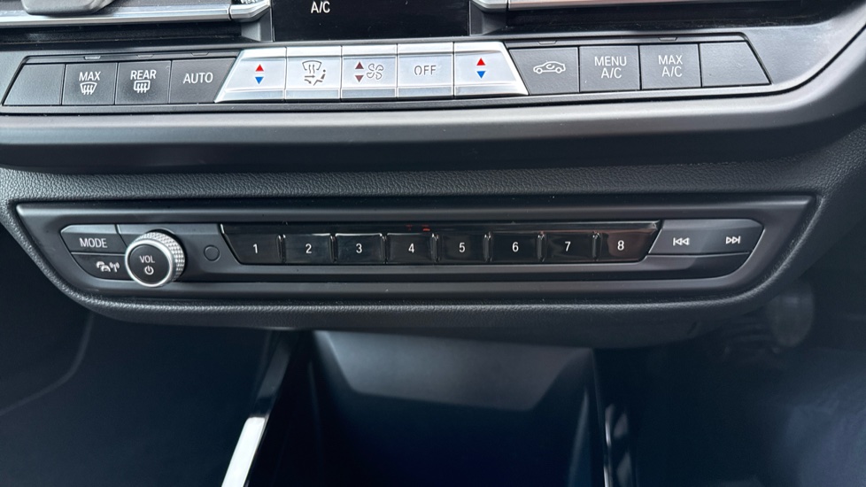BMW 2 Series 218i [136] Sport 4dr [Live Cockpit Professional] Petrol Saloon - Image 26