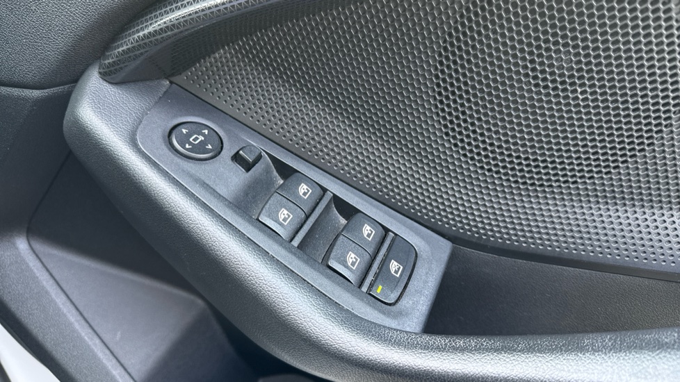 BMW 2 Series 218i [136] Sport 4dr [Live Cockpit Professional] Petrol Saloon - Image 33