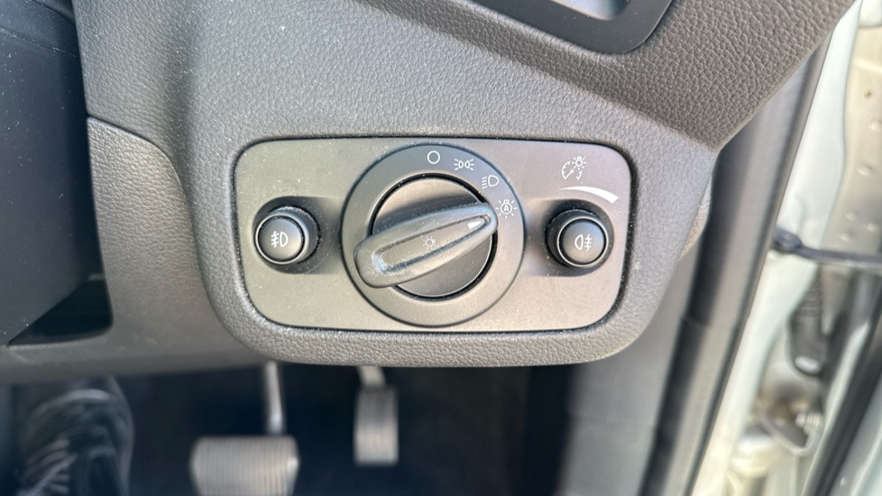 Ford Kuga 2.0 TDCi Titanium X Edition 5dr Auto 2WD Diesel Estate - Image 32