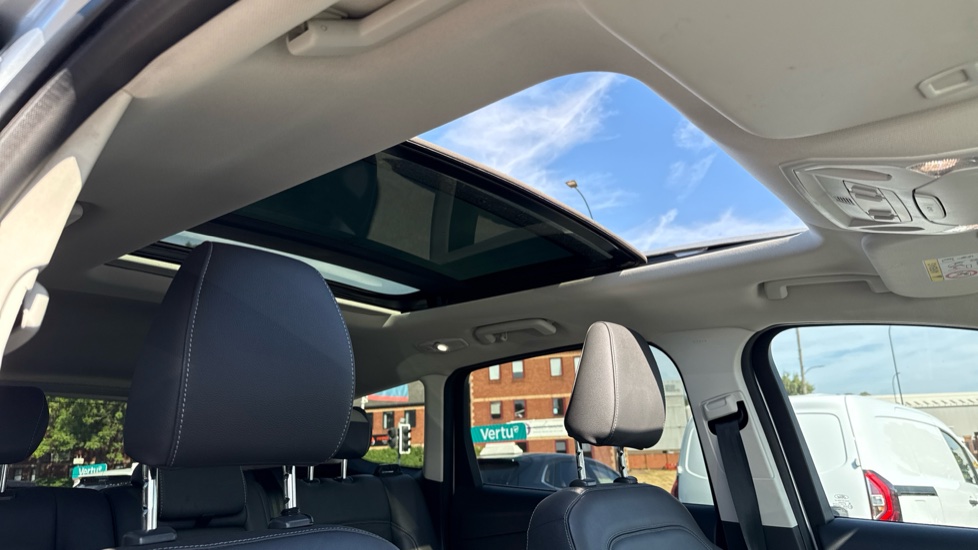 Ford Kuga 2.0 TDCi Titanium X Edition 5dr Auto 2WD Diesel Estate - Image 38