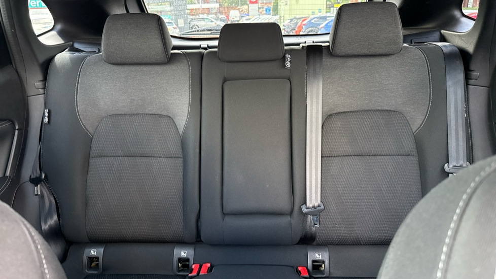 Nissan Qashqai 1.3 DiG-T MH N-Connecta 5dr Petrol Hatchback - Image 15