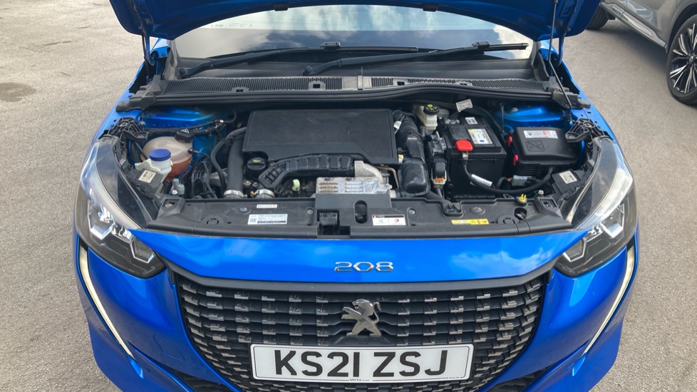Peugeot 208 1.2 PureTech 100 Allure 5dr Petrol Hatchback - Image 8