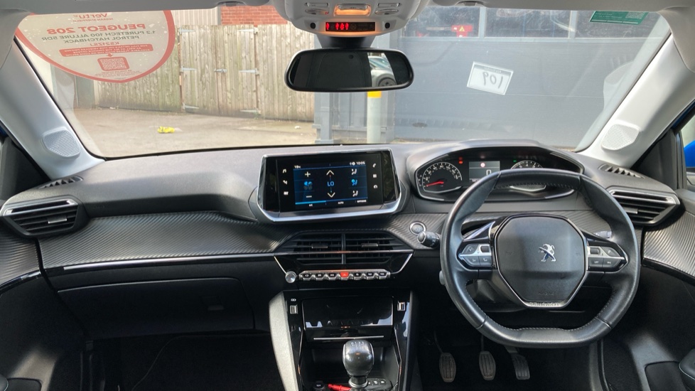 Peugeot 208 1.2 PureTech 100 Allure 5dr Petrol Hatchback - Image 10