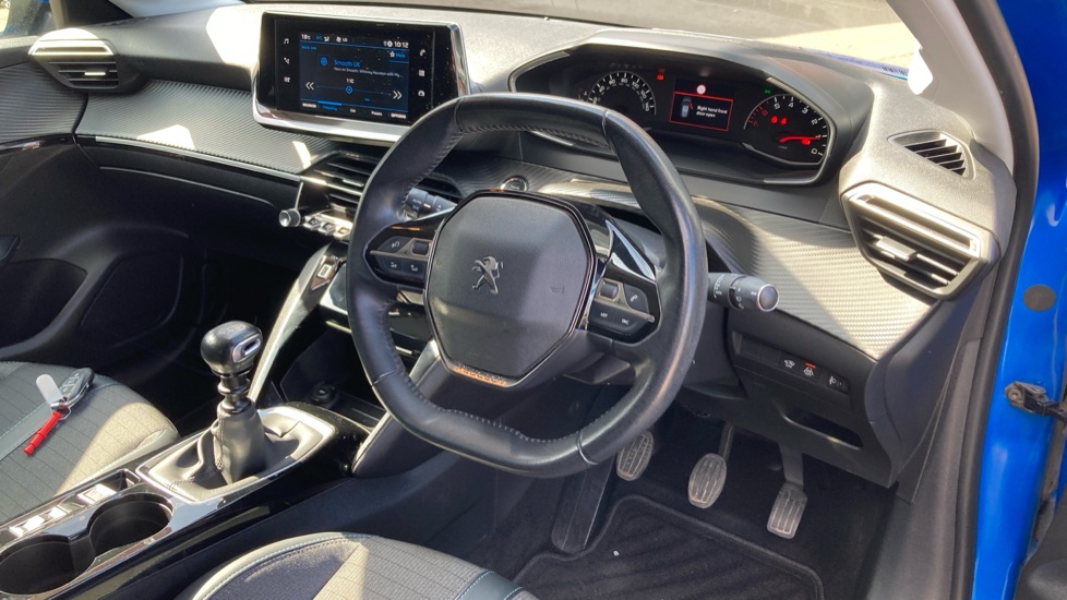 Peugeot 208 1.2 PureTech 100 Allure 5dr Petrol Hatchback - Image 11