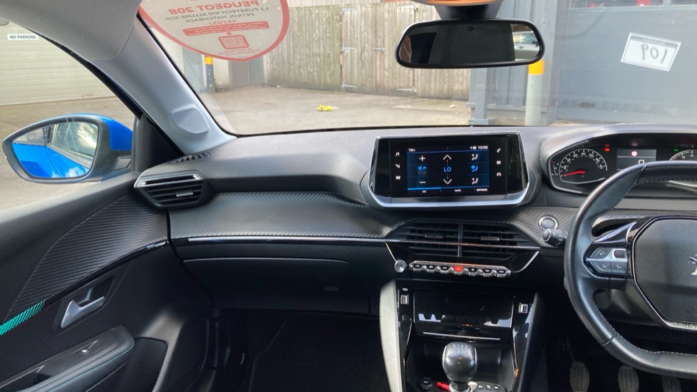 Peugeot 208 1.2 PureTech 100 Allure 5dr Petrol Hatchback - Image 14