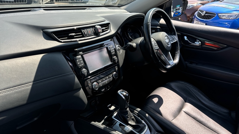 Nissan X-Trail 2.0 dCi Tekna 5dr 4WD Xtronic Diesel Station Wagon - Image 9