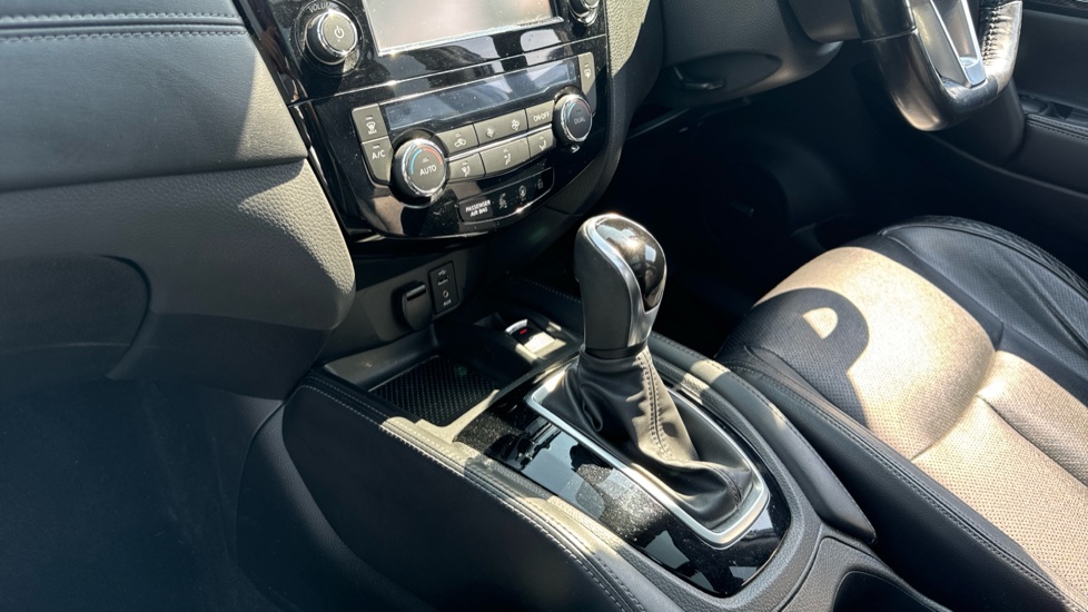Nissan X-Trail 2.0 dCi Tekna 5dr 4WD Xtronic Diesel Station Wagon - Image 13