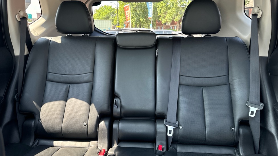 Nissan X-Trail 2.0 dCi Tekna 5dr 4WD Xtronic Diesel Station Wagon - Image 15