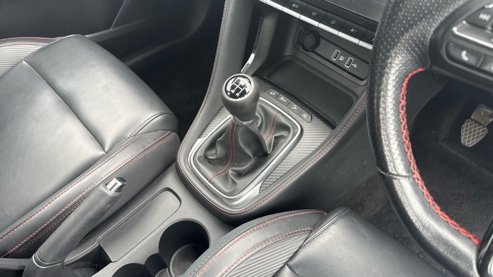 MG ZS 1.5 VTi-TECH Exclusive 5dr Petrol Hatchback - Image 14