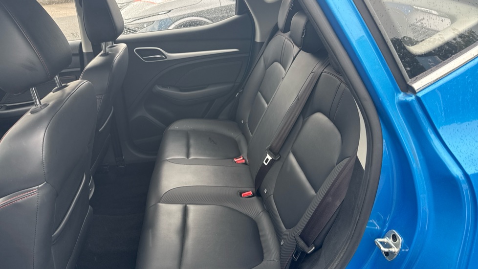 MG ZS 1.5 VTi-TECH Exclusive 5dr Petrol Hatchback - Image 16