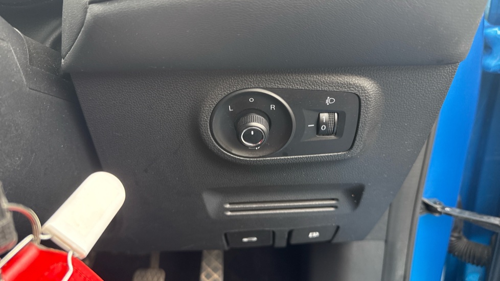 MG ZS 1.5 VTi-TECH Exclusive 5dr Petrol Hatchback - Image 28