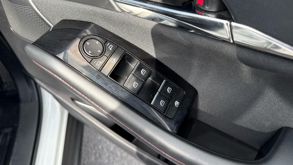 Mazda CX-30 2.5 e-Skyactiv G MHEV [140] Homura 5dr Petrol Hatchback - Image 31