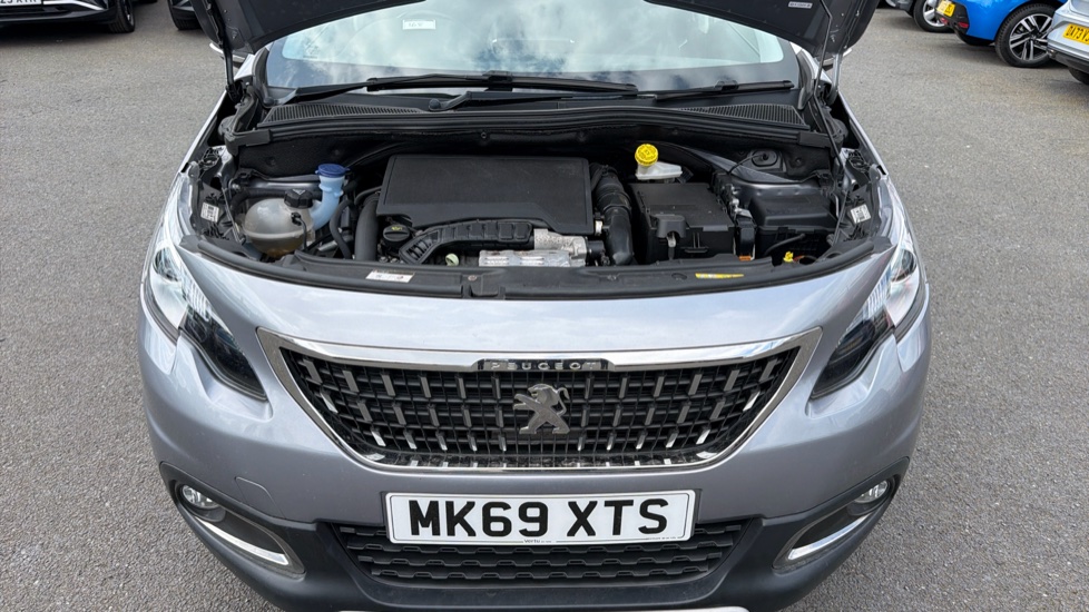 Peugeot 2008 1.2 PureTech 110 Allure Premium 5dr Petrol Estate - Image 8