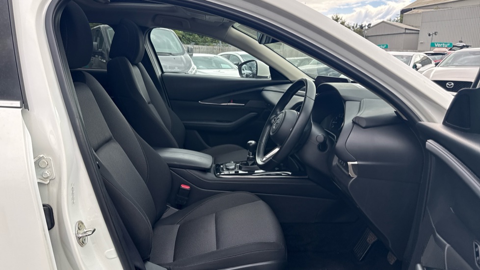 Mazda CX-30 2.0 e-Skyactiv X MHEV Sport Lux 5dr Petrol Hatchback - Image 32