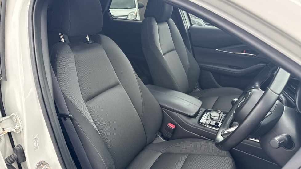 Mazda CX-30 2.0 e-Skyactiv X MHEV Sport Lux 5dr Petrol Hatchback - Image 33